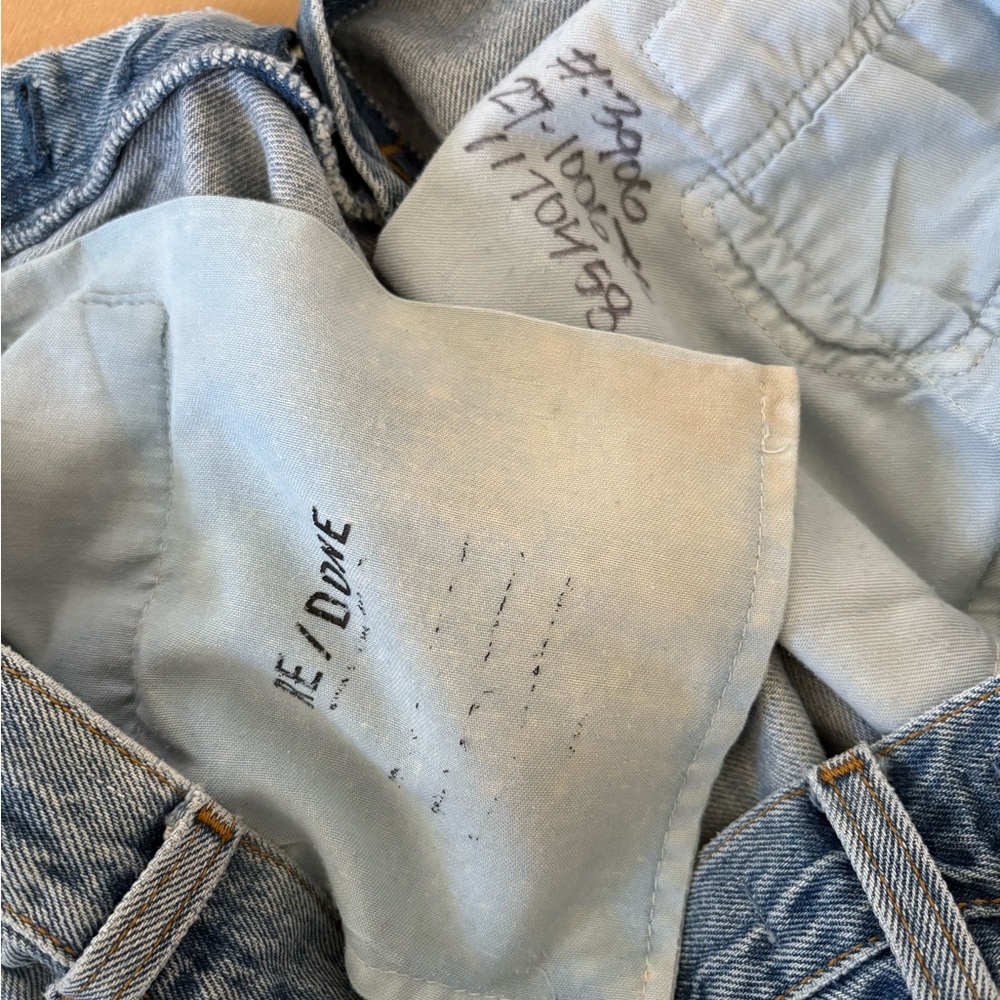 Re/Done Levi’s The Short Denim Blue Women's Shorts 27 - Picture 3 of 3